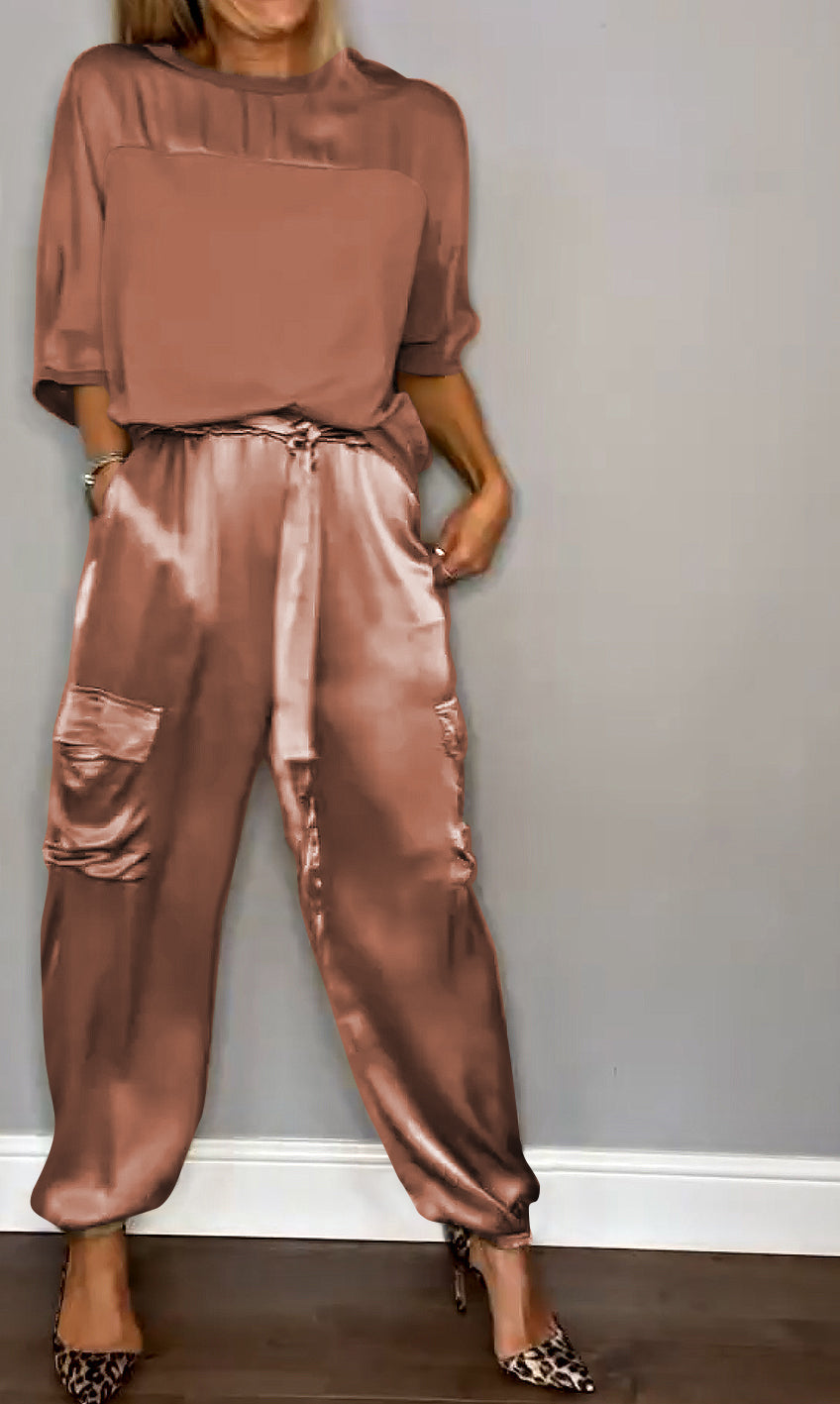 Women's Relaxed Cargo Trouser Set – Short-Sleeve Top