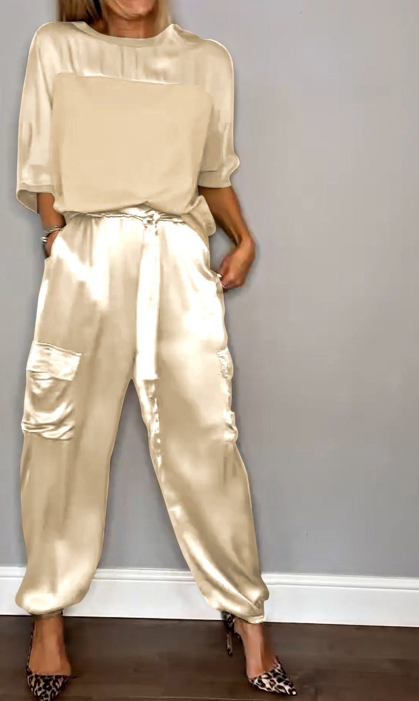 Women's Relaxed Cargo Trouser Set – Short-Sleeve Top