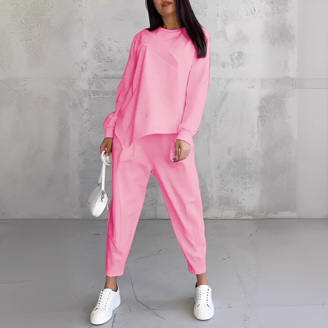 Women's Relaxed Crew-Neck Long-Sleeve Top and Tapered Trousers Set