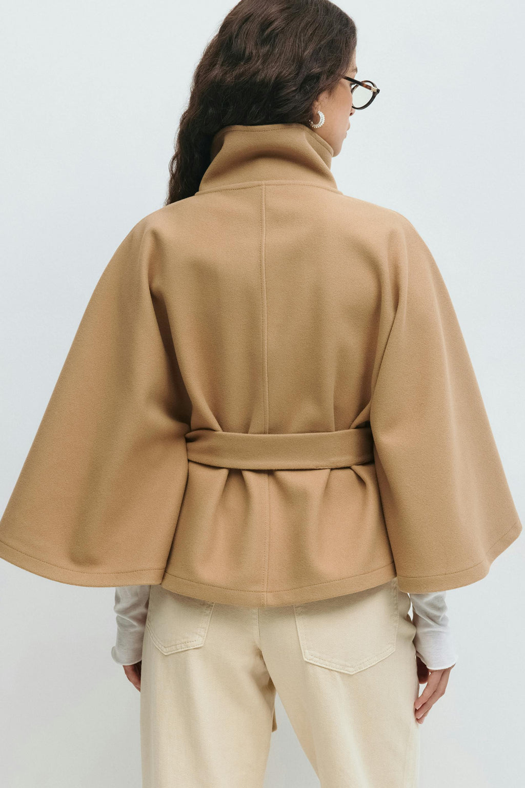 Cape Coat with High Collar & Bow Belt – Elegant Winter Cape