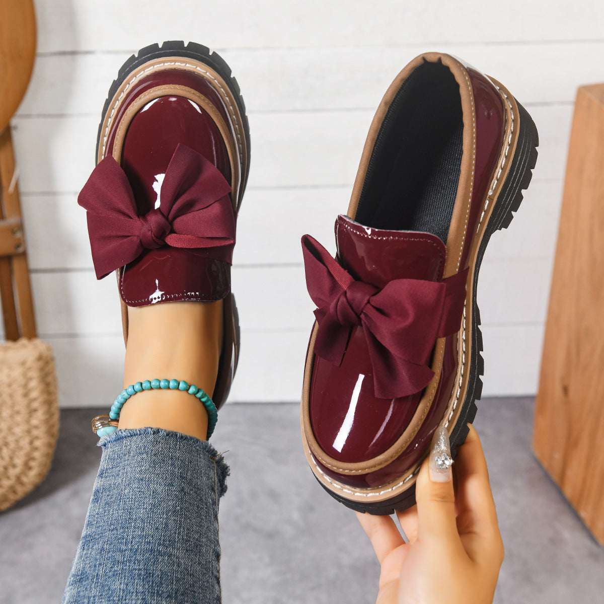 Women's Retro Platform Shoes with Bow – Chunky Sole Comfort Flats