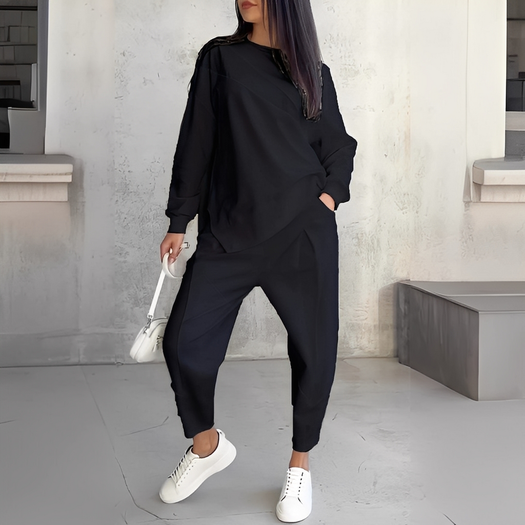 Women's Relaxed Crew-Neck Long-Sleeve Top and Tapered Trousers Set