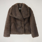 Faux Fur Winter Coat with Wide Collar – Soft Luxury Coat