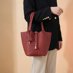 Structured Basket Handbag with Twist Lock – Faux Leather Bucket Bag
