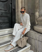 Luxury Tote Bag with Gold Clasp – Timeless Structured Handbag