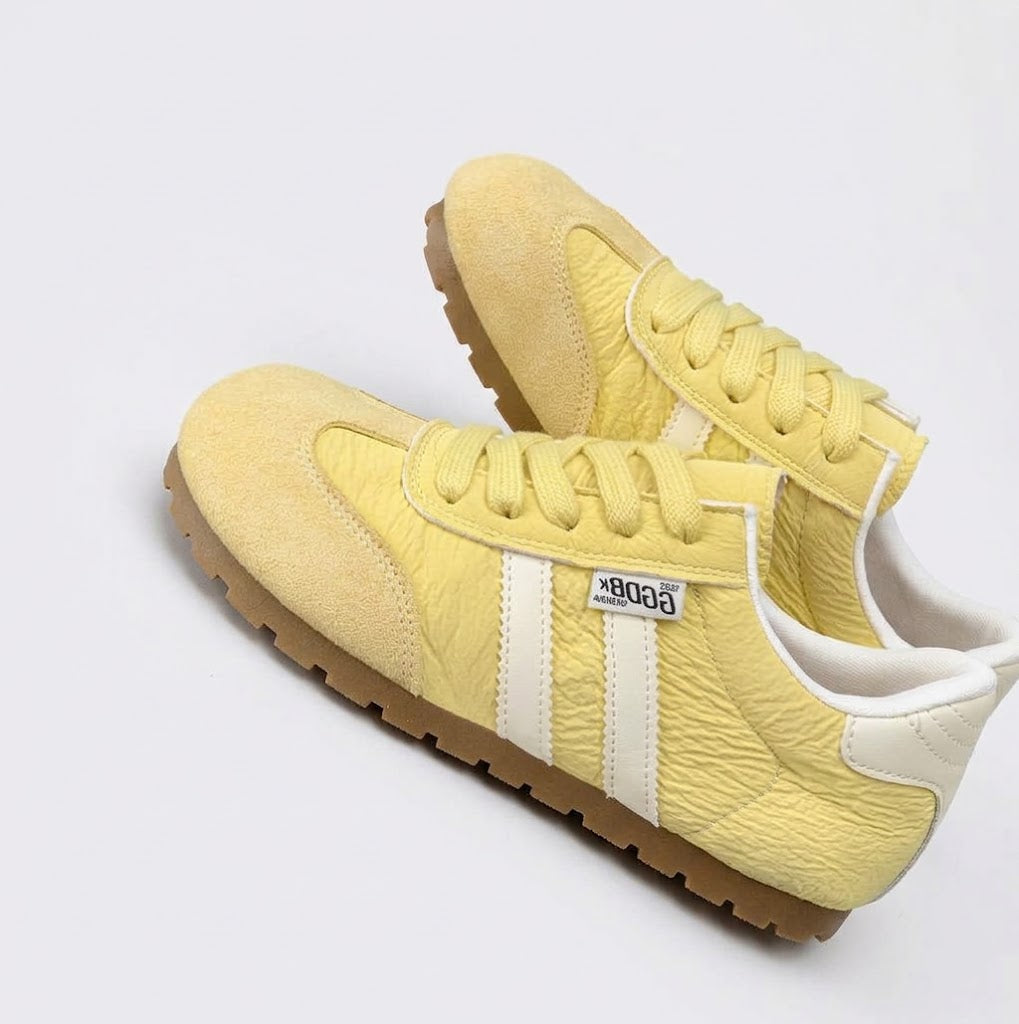 Women's Retro Lace-Up Trainers with Textured Panels