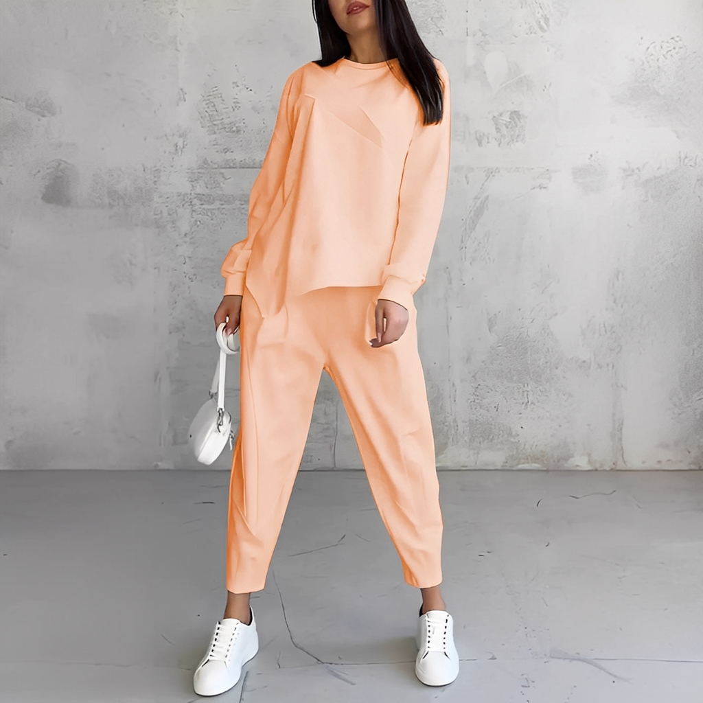 Women's Relaxed Crew-Neck Long-Sleeve Top and Tapered Trousers Set