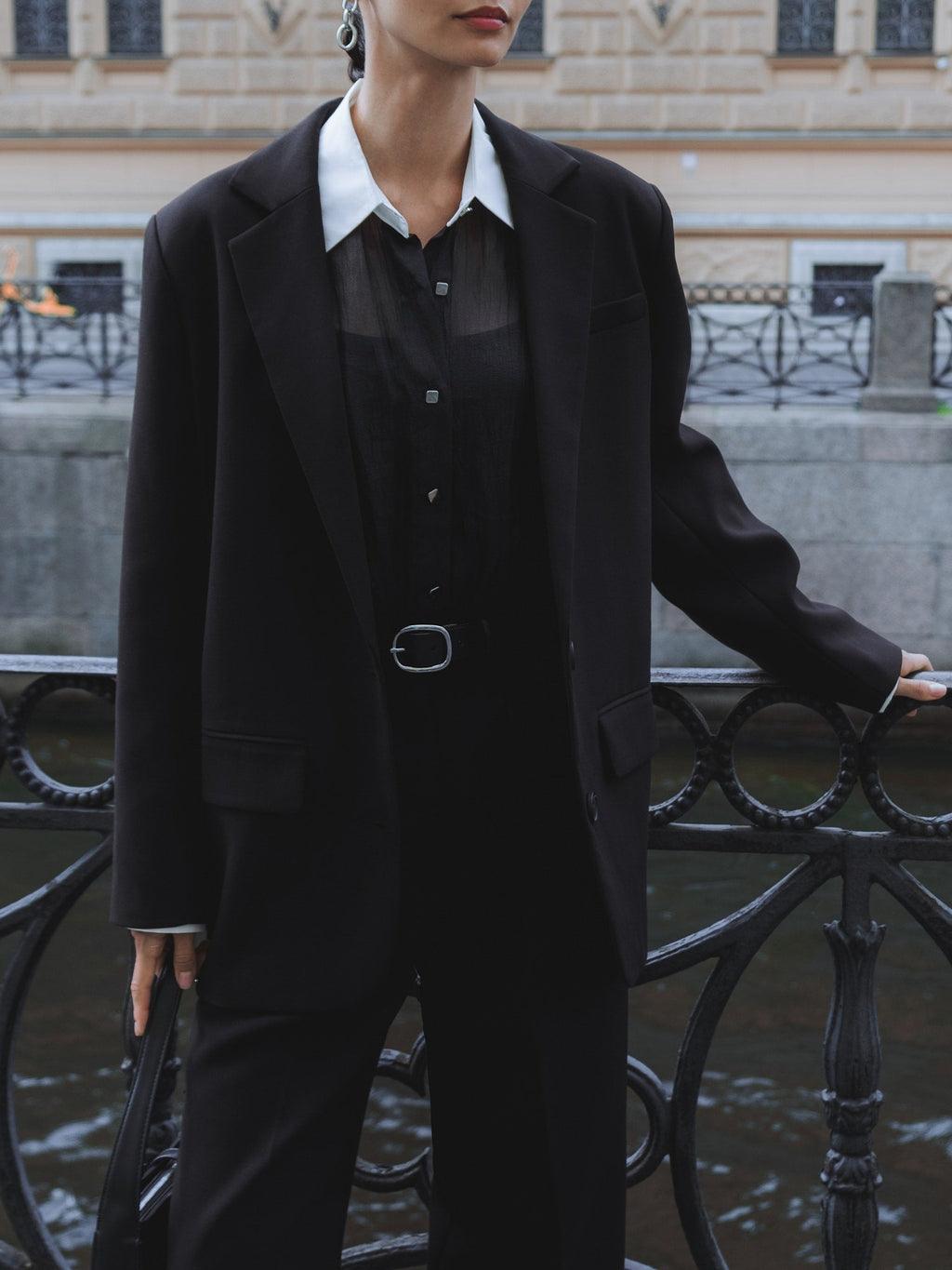 Black Single-Breasted Suit Blazer - Tailored Fit
