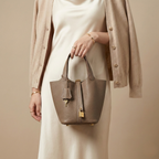 Structured Basket Handbag with Twist Lock – Faux Leather Bucket Bag