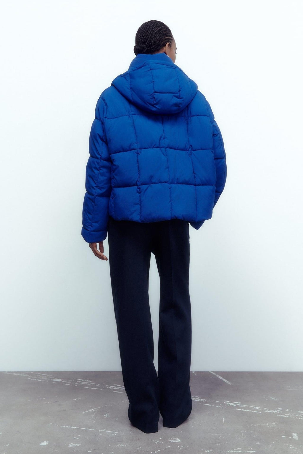 Women's Short Quilted Puffer Jacket with Oversized Padded Scarf Collar