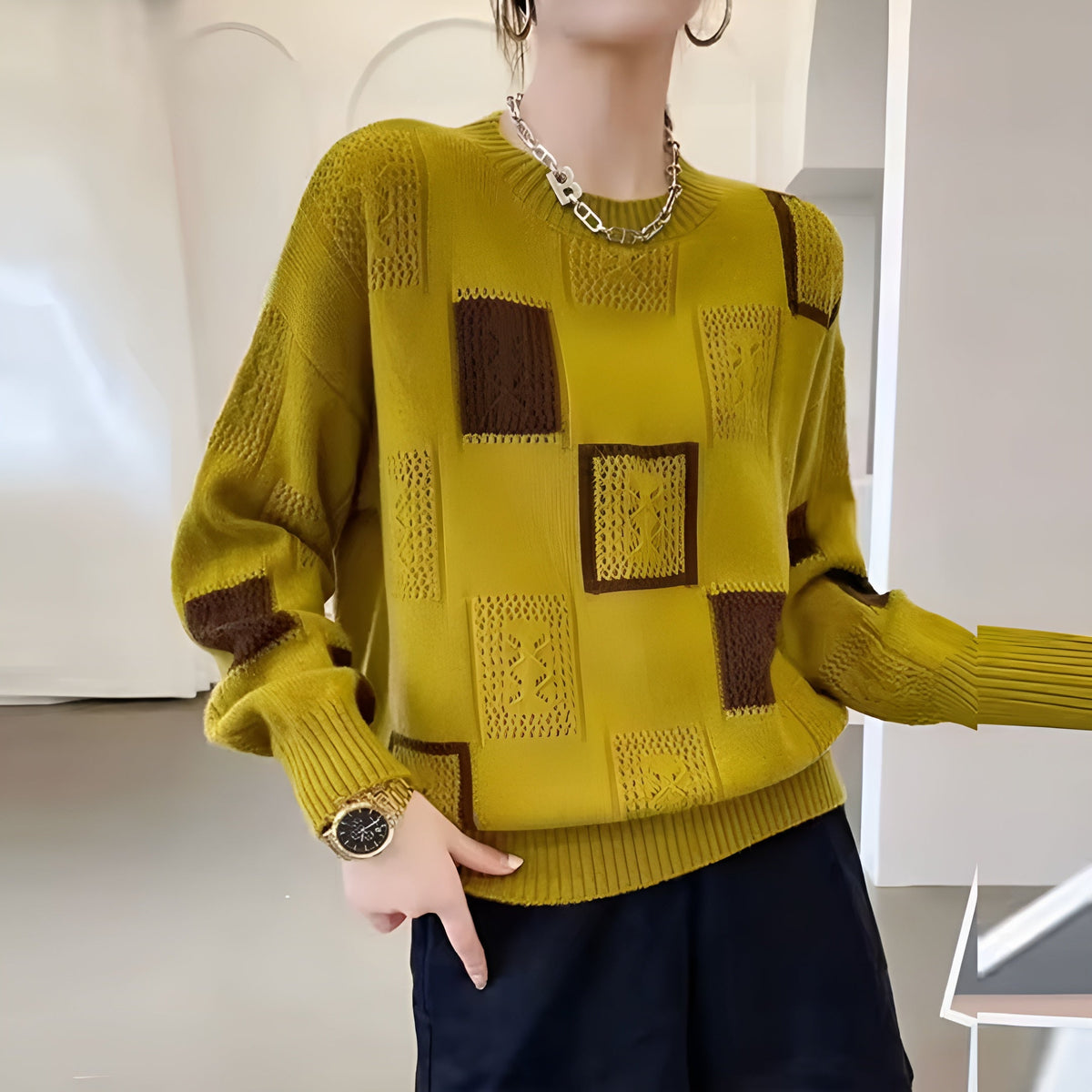 Women's Printed Crew-Neck Sweater – Soft Relaxed Knit
