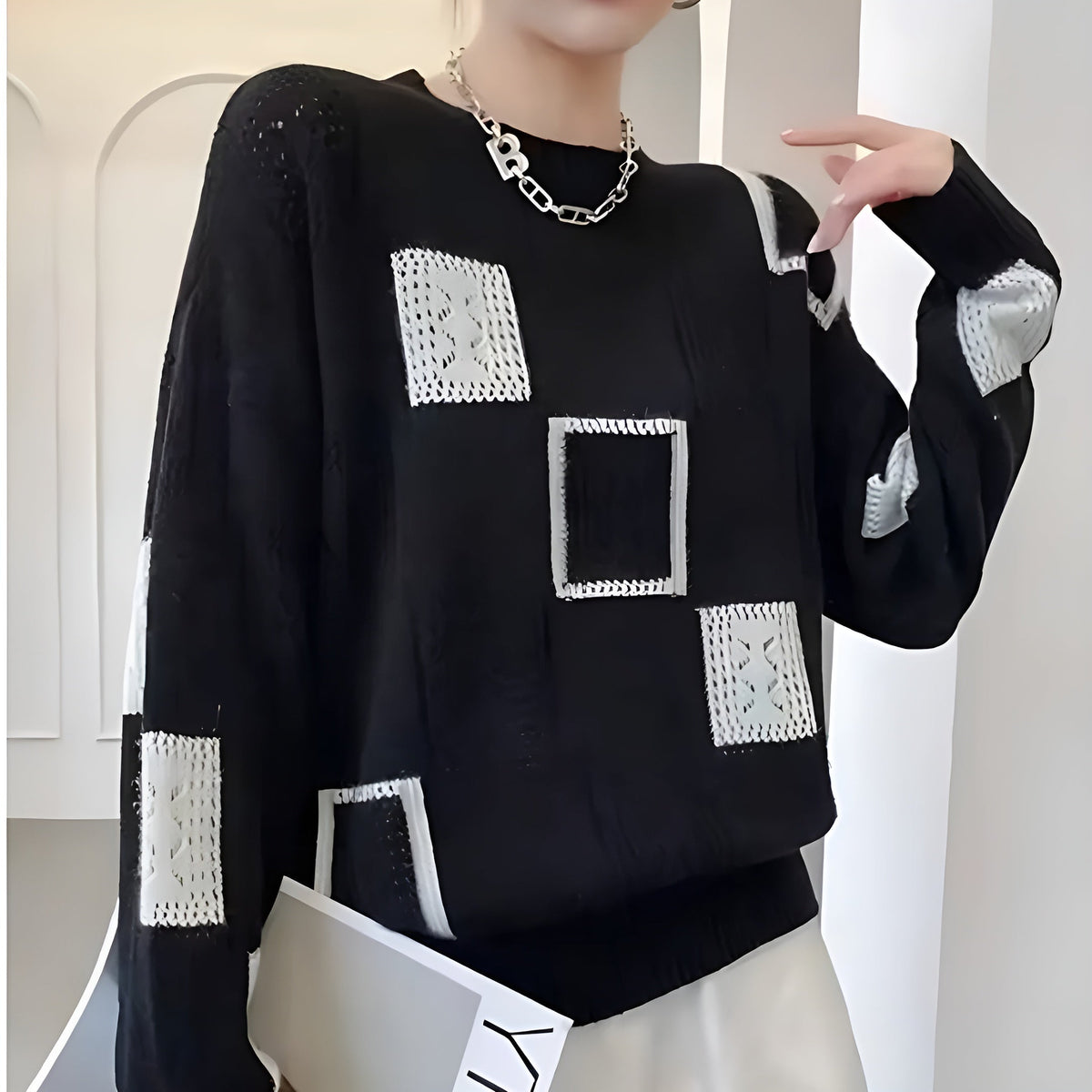 Women's Printed Crew-Neck Sweater – Soft Relaxed Knit