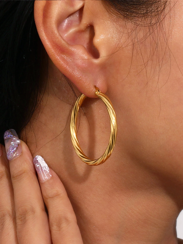 Gold Twisted Hoop Earrings – Large 40 mm Statement Hoops