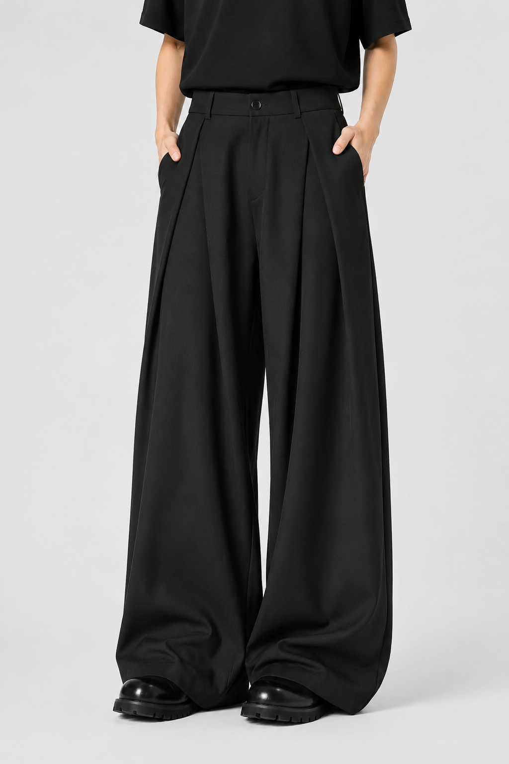 Pleated Barrel-Leg Trousers – High Waist Tailored