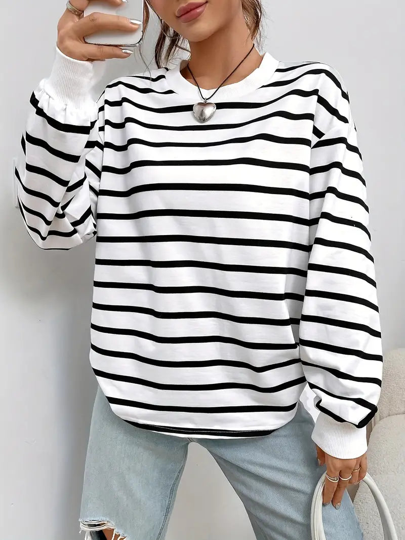 Women's Relaxed Printed Sweatshirt – Crew Neck Casual Layer