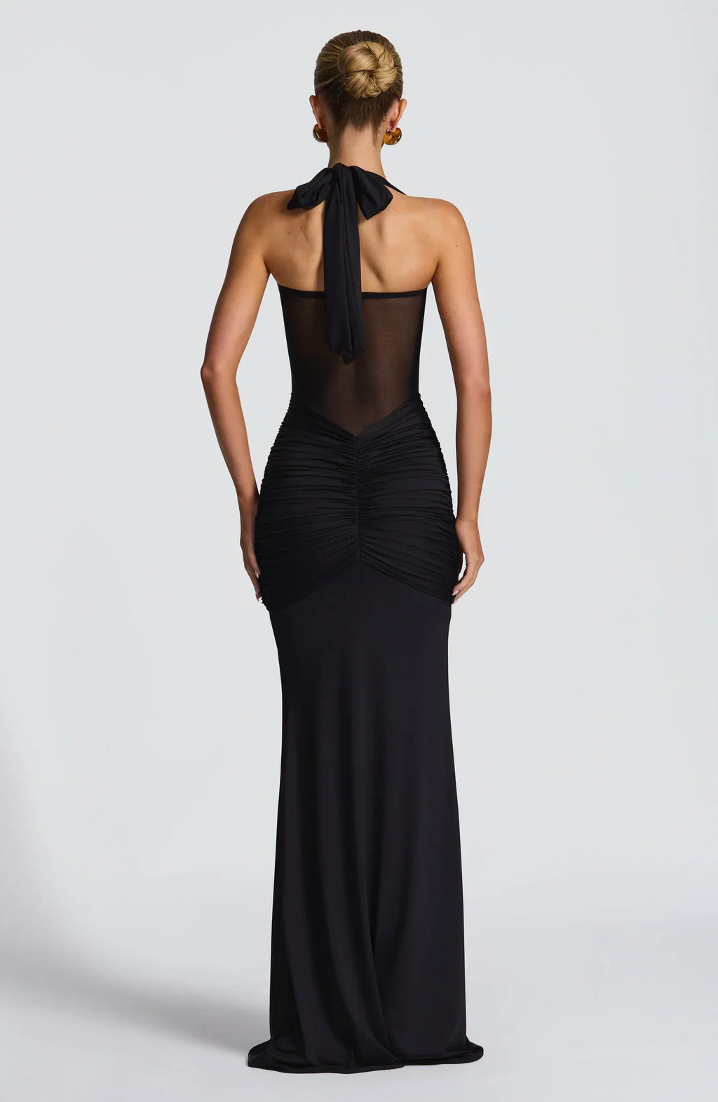Hourglass Evening Dress – Sculpted Fitted Silhouette