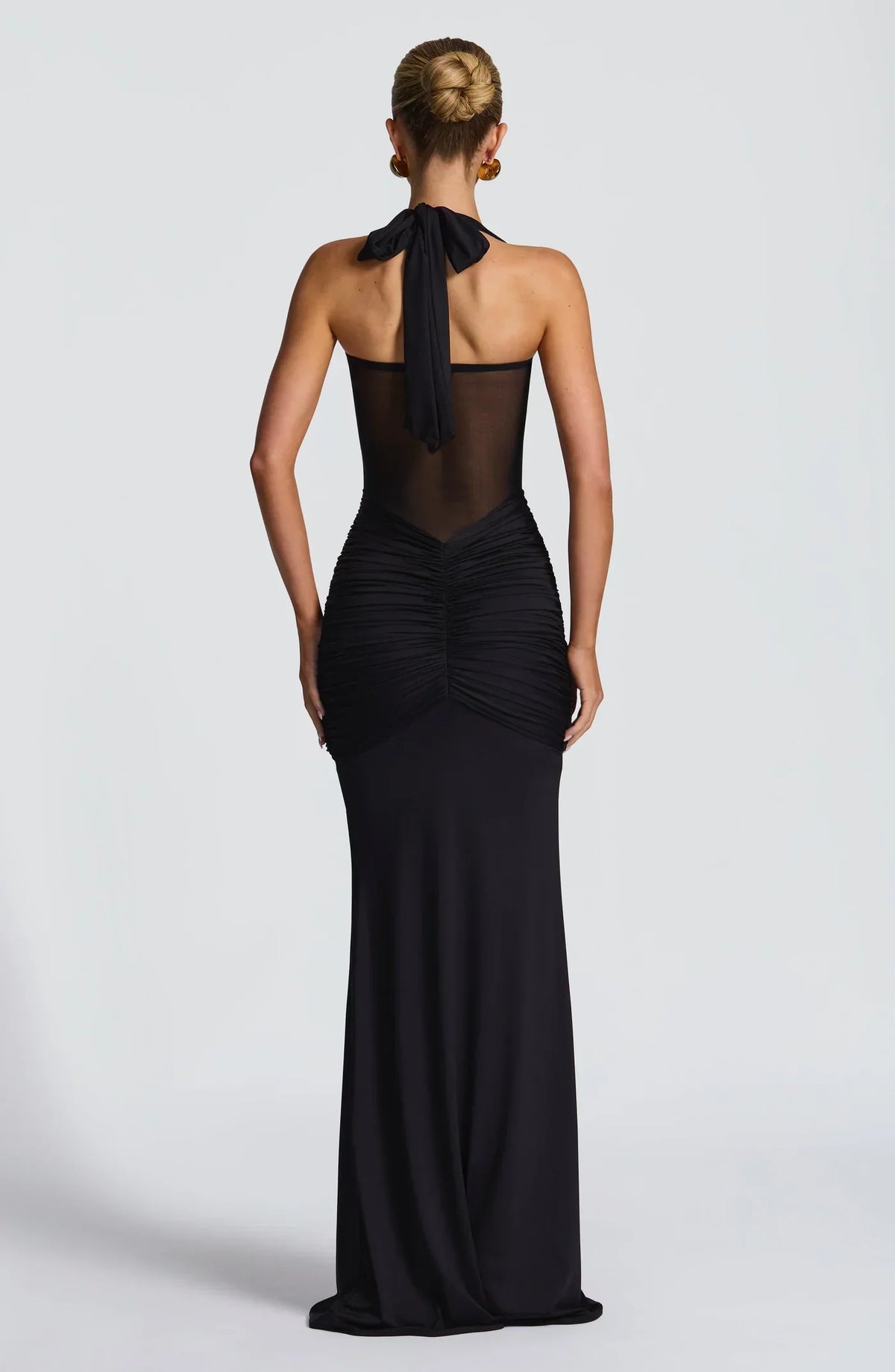 Hourglass Evening Dress – Sculpted Fitted Silhouette