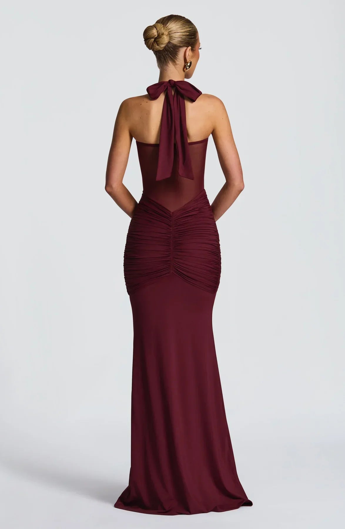 Hourglass Evening Dress – Sculpted Fitted Silhouette