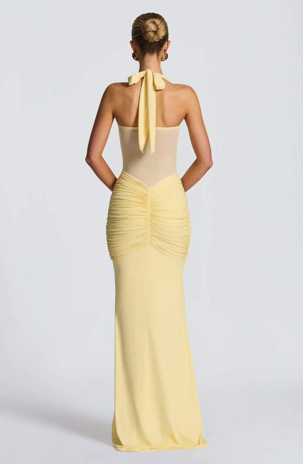Hourglass Evening Dress – Sculpted Fitted Silhouette