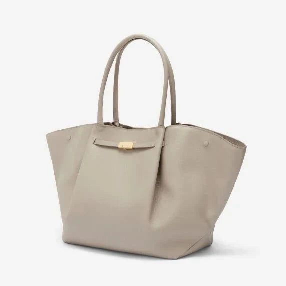 Luxury Tote Bag with Gold Clasp – Timeless Structured Handbag