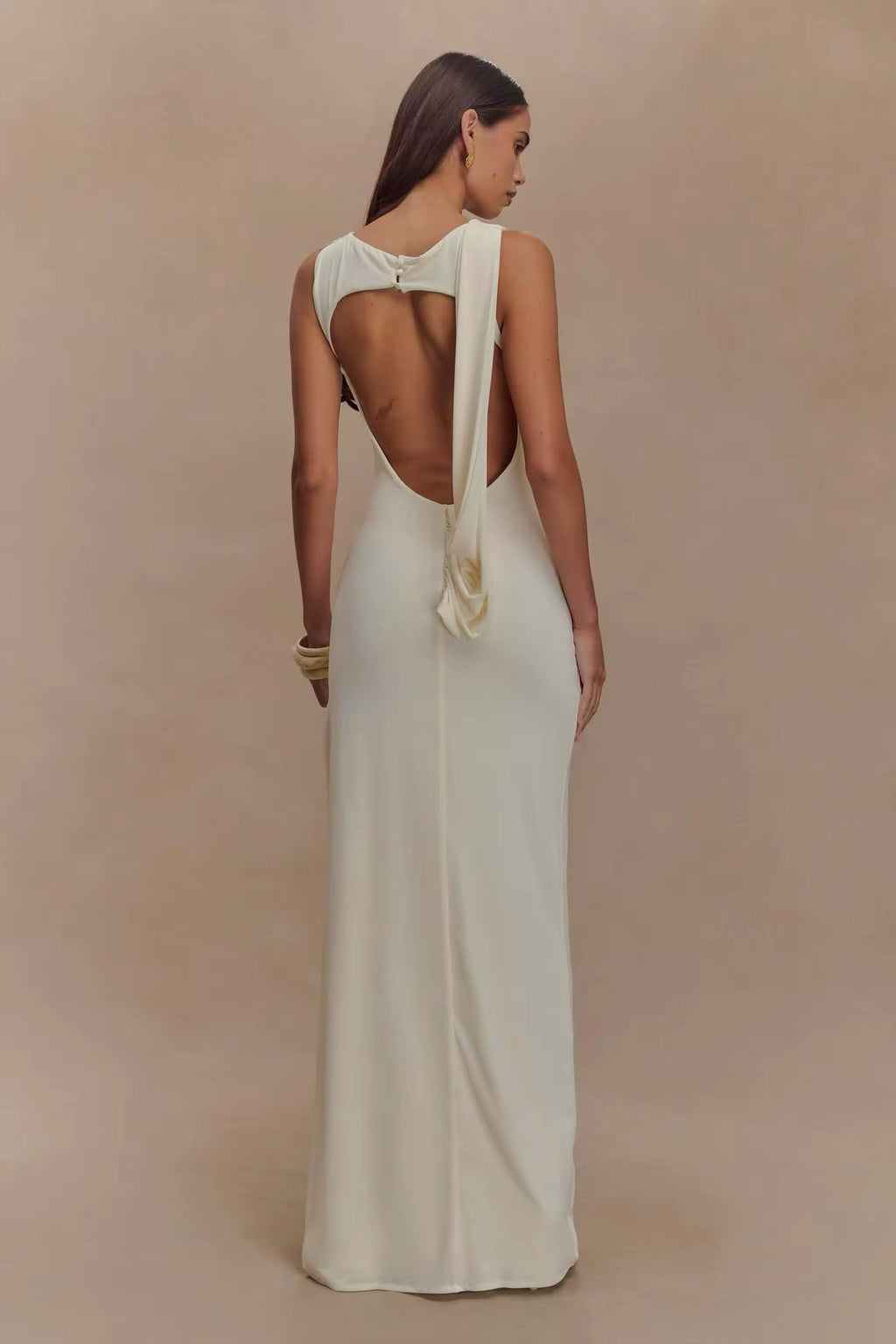 Ruched Bodycon Maxi Dress – Flattering Evening Gown | Meave & Ivy