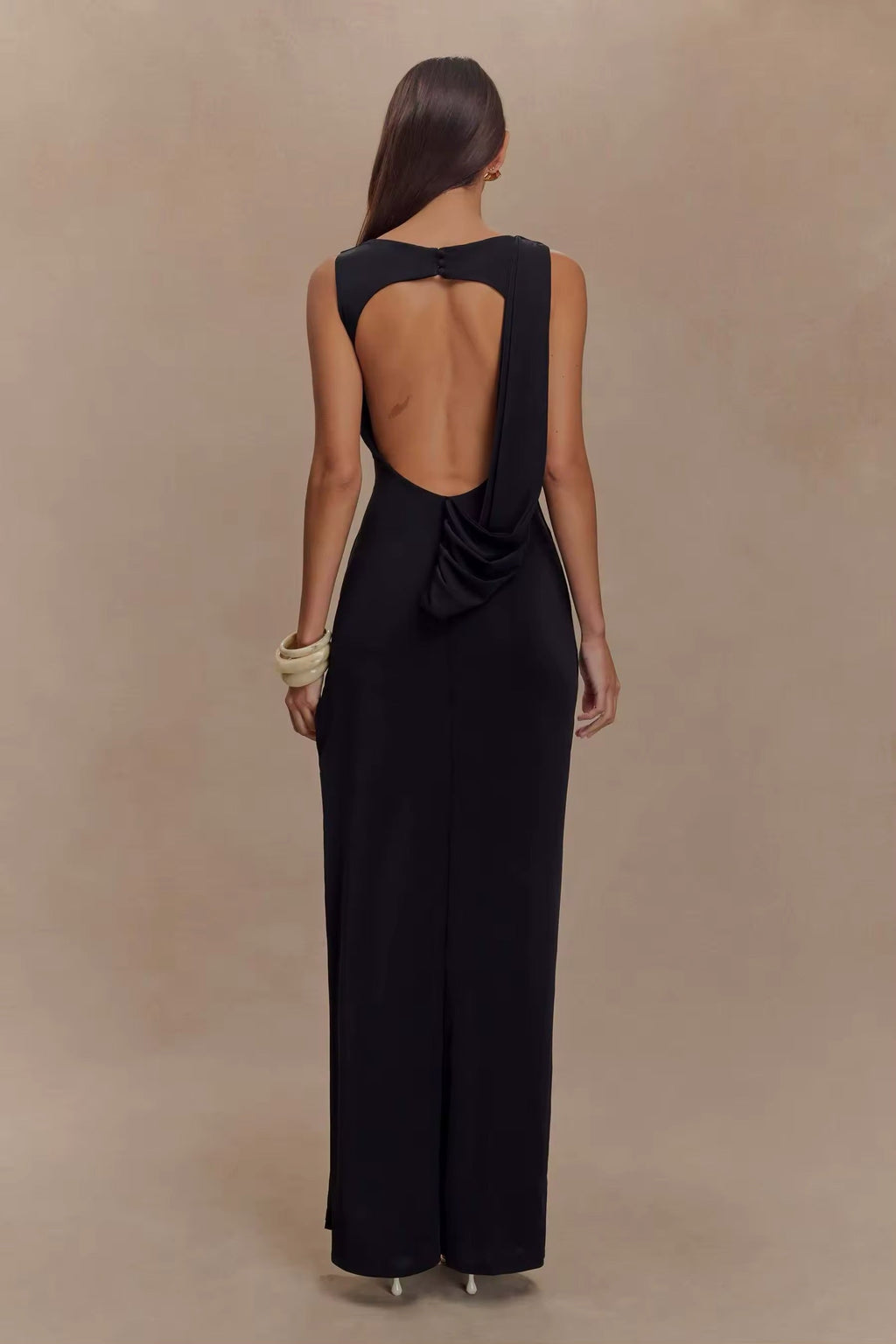 Ruched Bodycon Maxi Dress – Flattering Evening Gown | Meave & Ivy