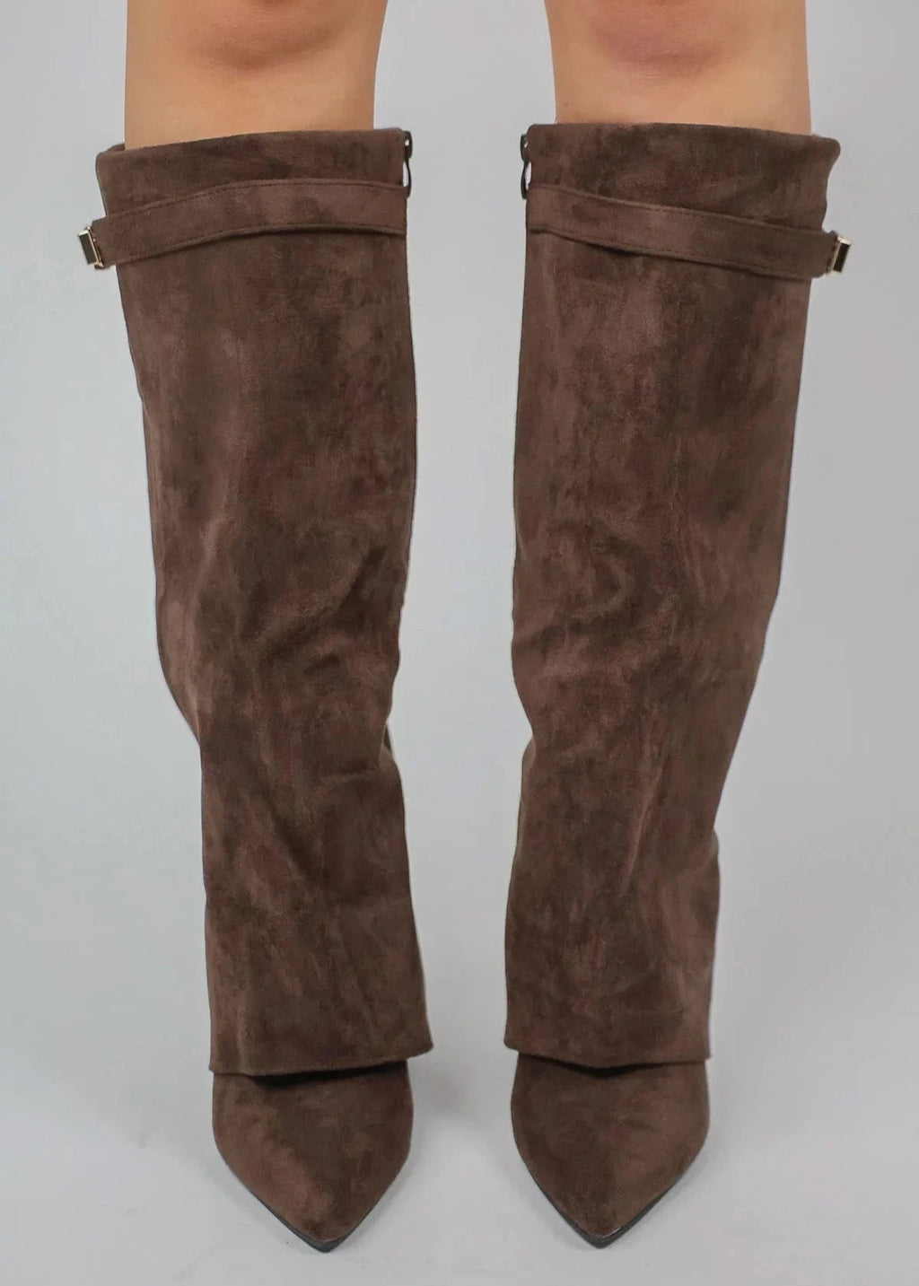 Knee High Boots with Pointed Toe & Straight Shaft – Suede & Leather
