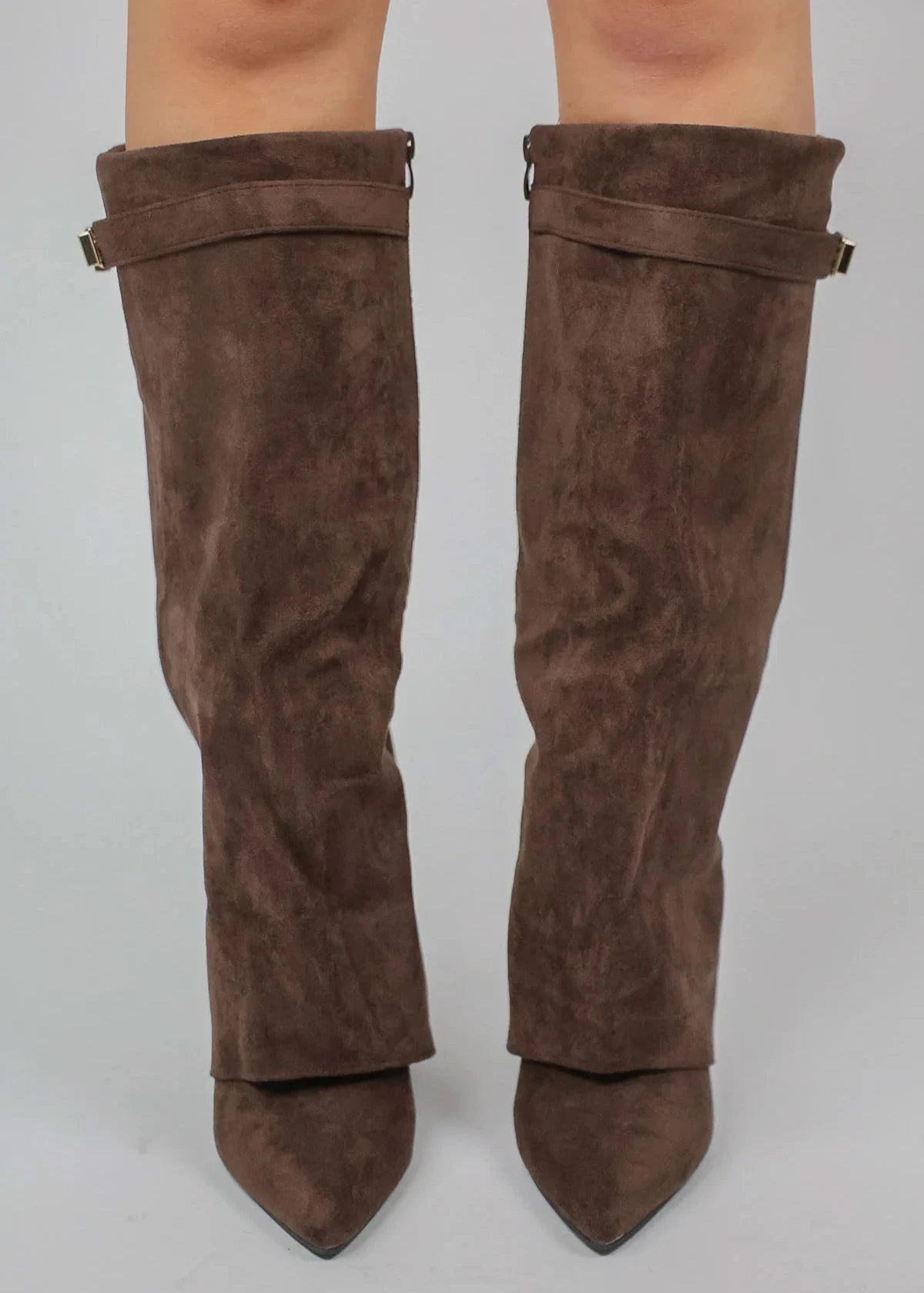 Knee High Boots with Pointed Toe & Straight Shaft – Suede & Leather