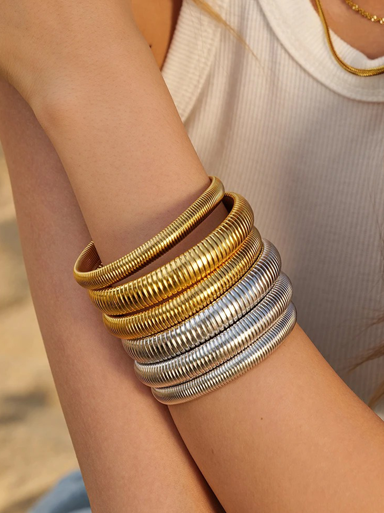 Wide Gold Snake Chain Bracelet – Stretch 18K Gold Plated Bracelet (8–12 mm)