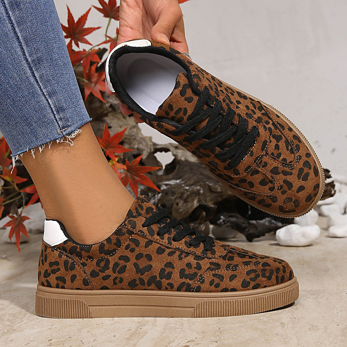 Women's Printed Low-Top Trainers with Lace-Up Fastening