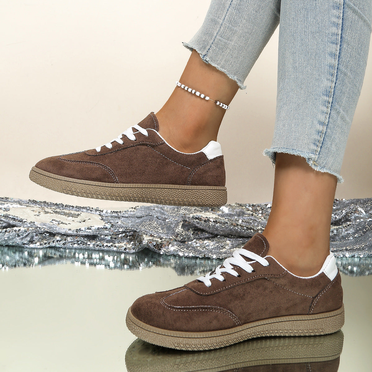 Women's Minimalist Lace-Up Trainers with Textured Uppers