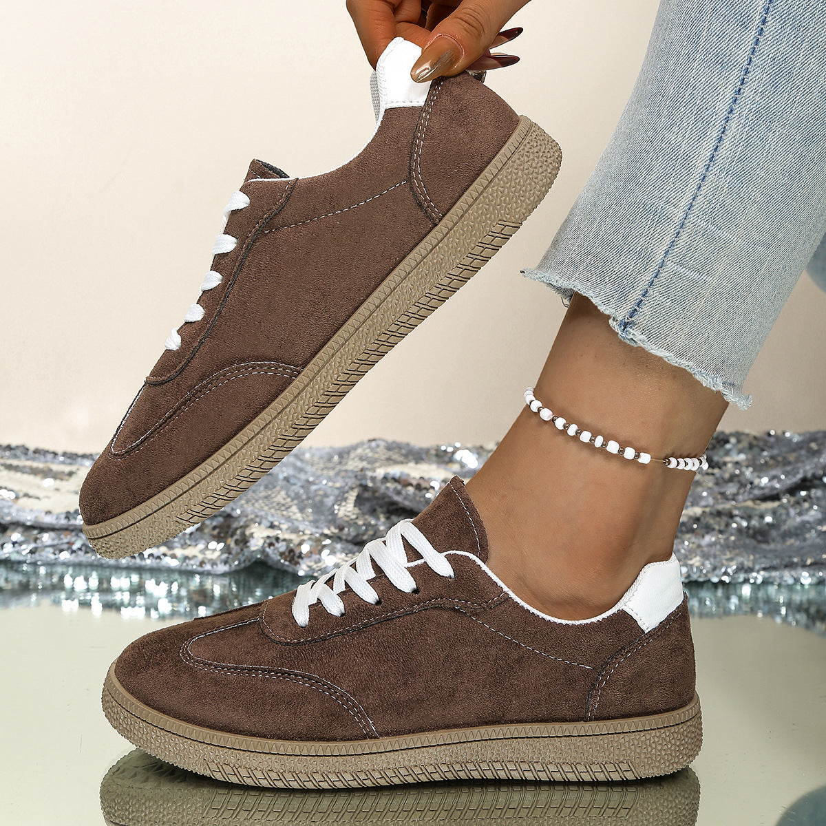 Women's Minimalist Lace-Up Trainers with Textured Uppers