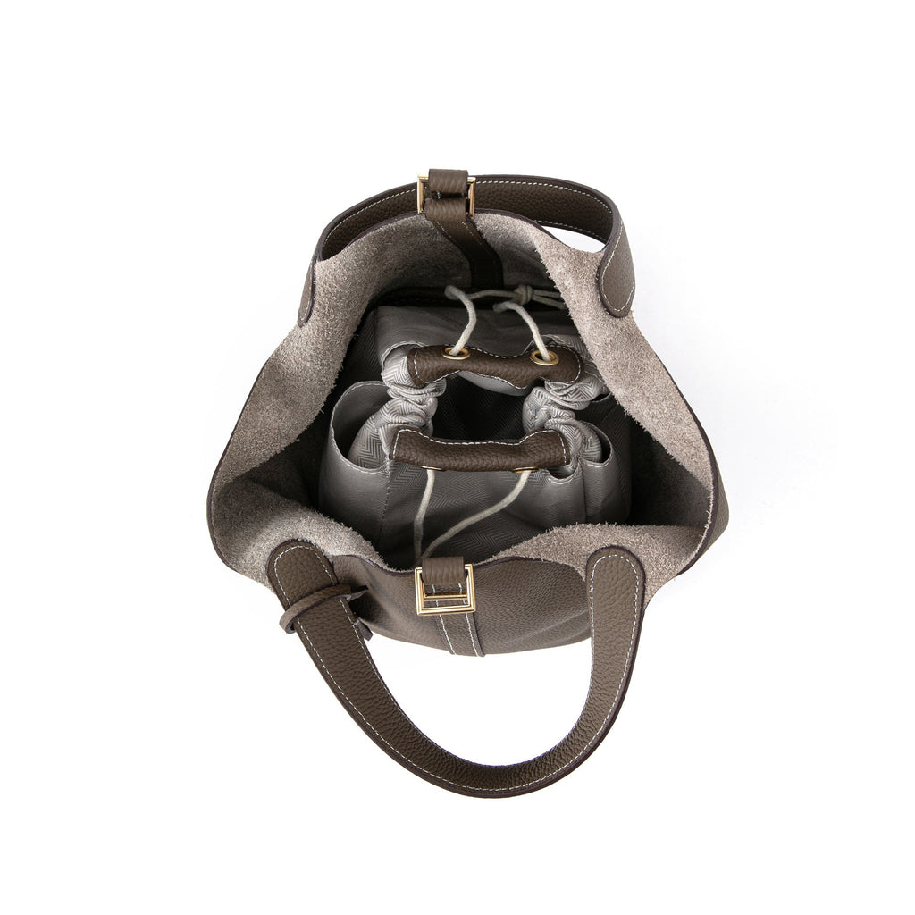 Structured Basket Handbag with Twist Lock – Faux Leather Bucket Bag