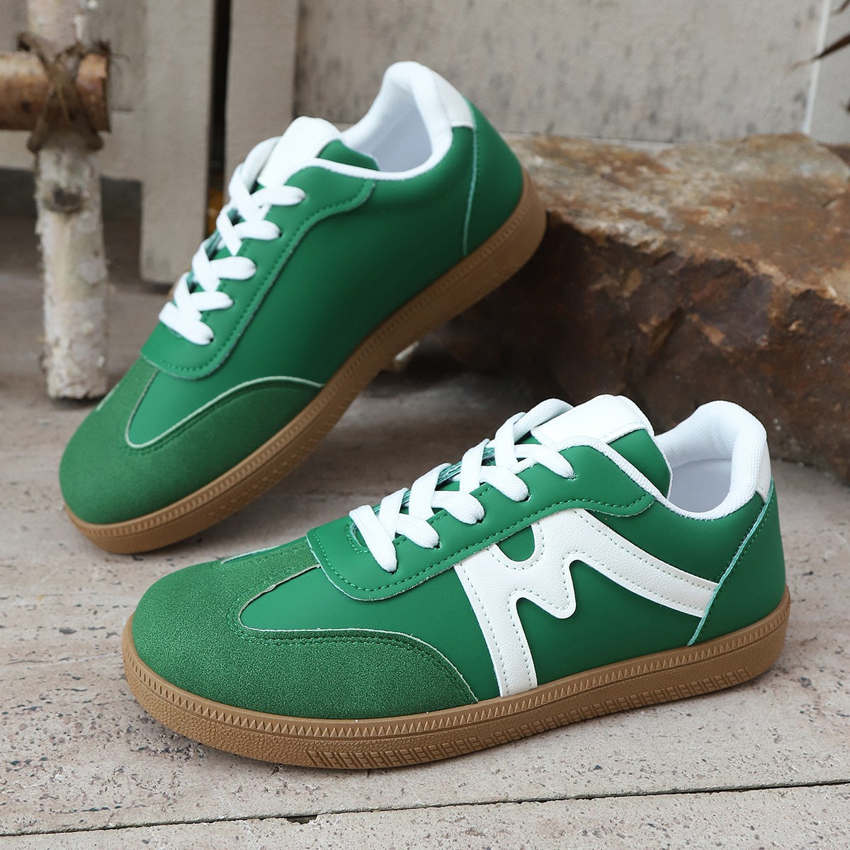 Women's Retro Court Trainers with Textured Toe Panels