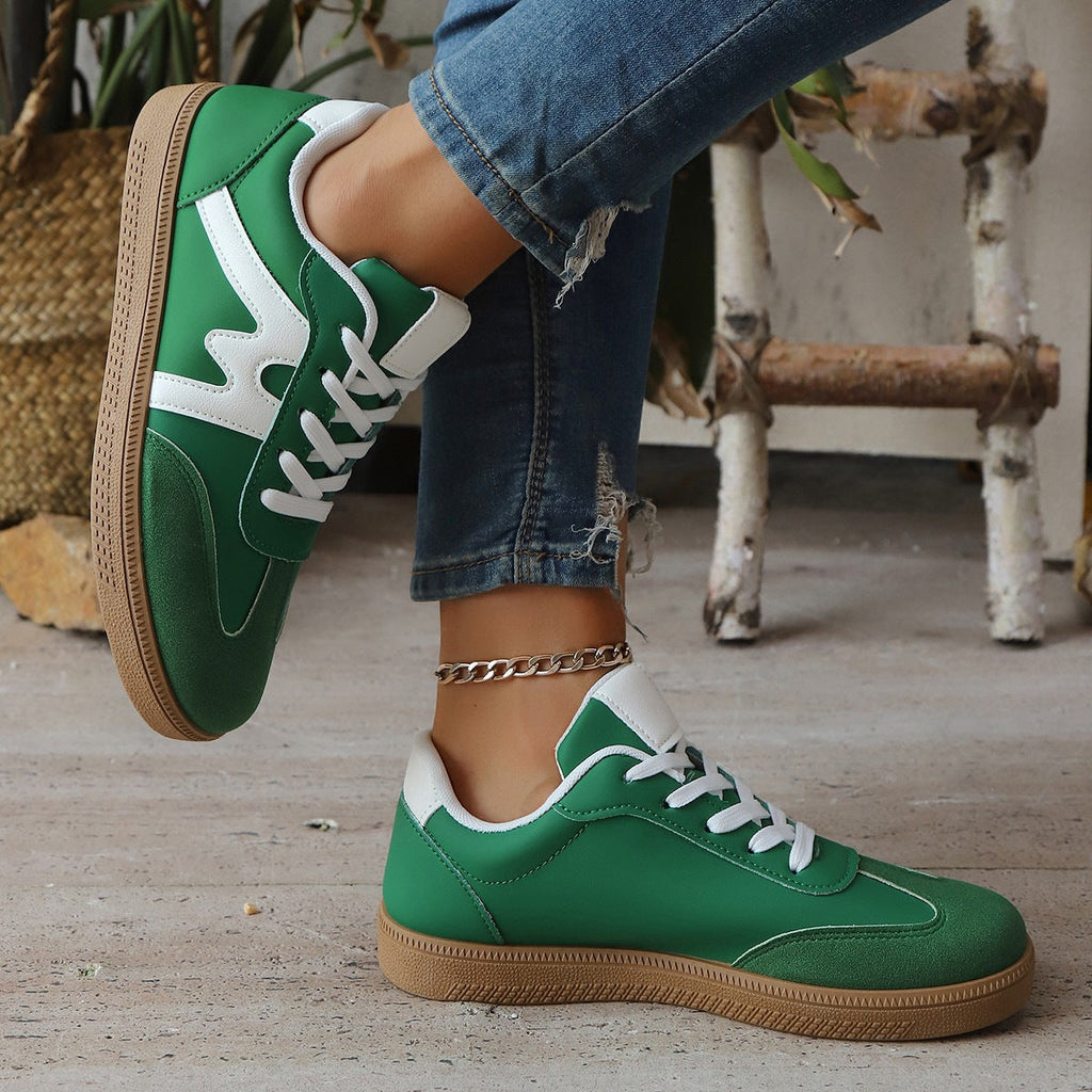 Women's Retro Court Trainers with Textured Toe Panels