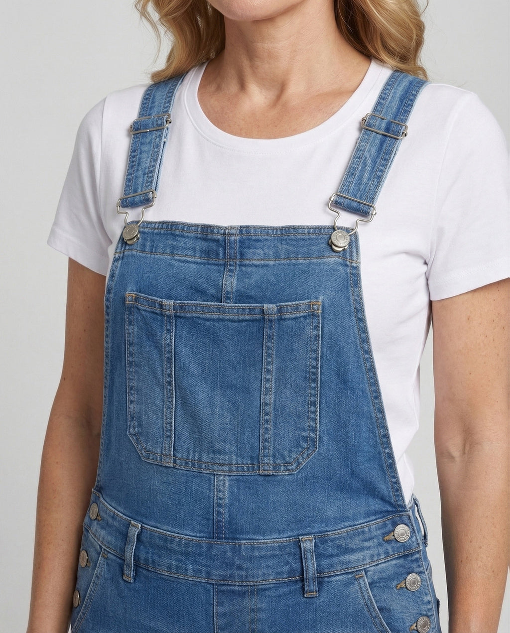 Women's Relaxed Denim Dungarees with Adjustable Straps and Bib Pocket