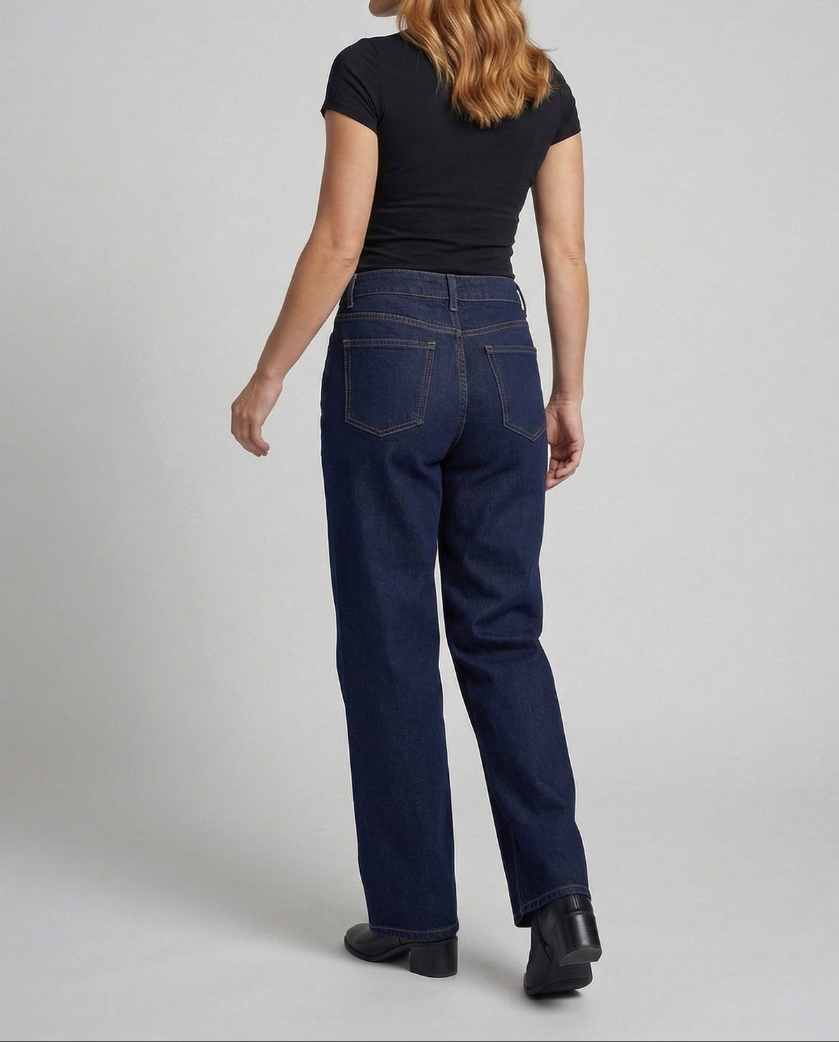 Women's Wide Leg Jeans with Defined Waist and Contrast Stitching