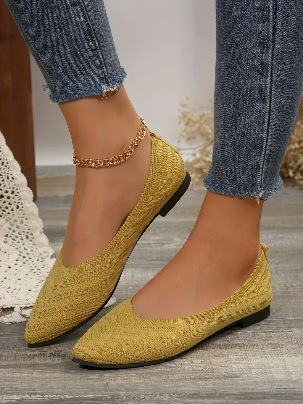 Breathable Knit Ballet Flats with Stretch & Comfort Sole – Pointed Toe Flats