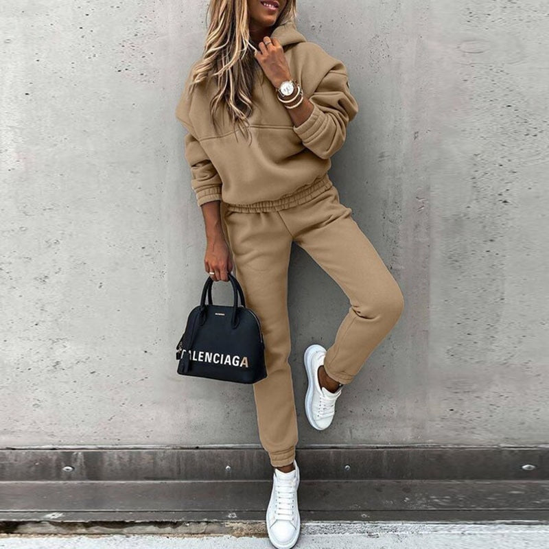 Women's Pullover Hoodie and Jogger Tracksuit Set