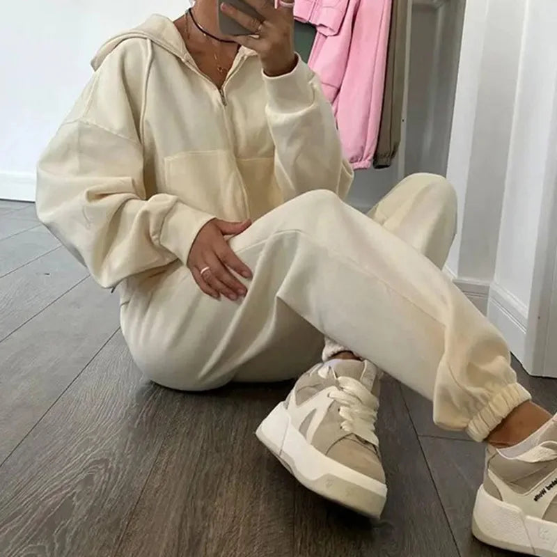 Women's Relaxed Zip-Up Hooded Tracksuit Set