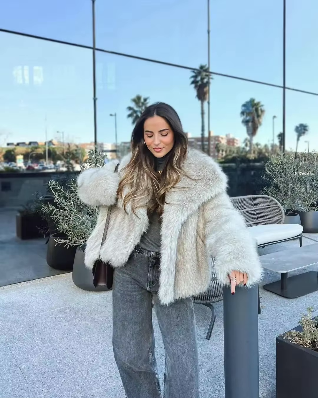 Faux Fur Winter Coat with Wide Collar – Soft Luxury Coat