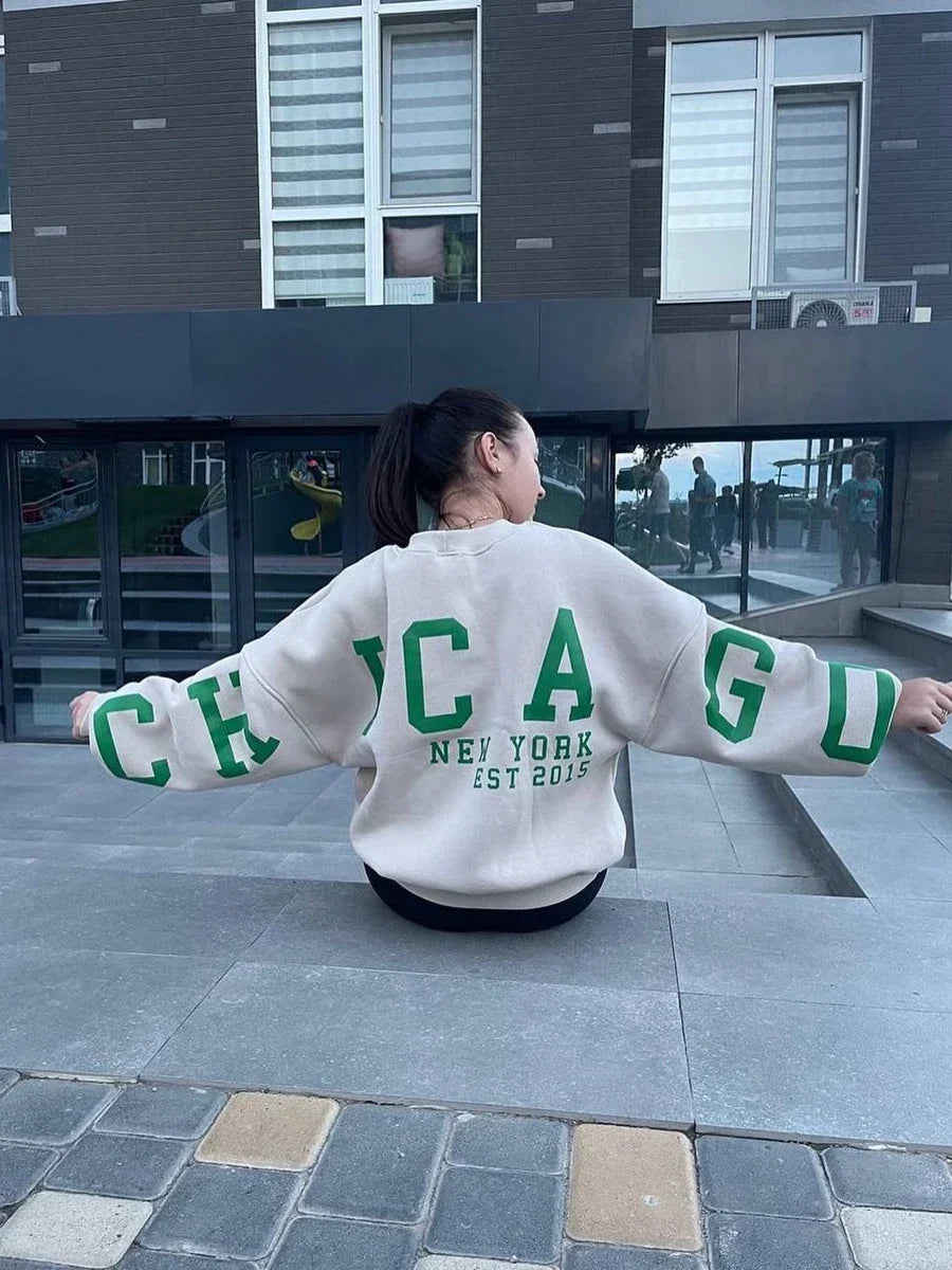 Chicago Print Oversized Sweatshirt – Soft Cotton Blend Streetstyle Jumper