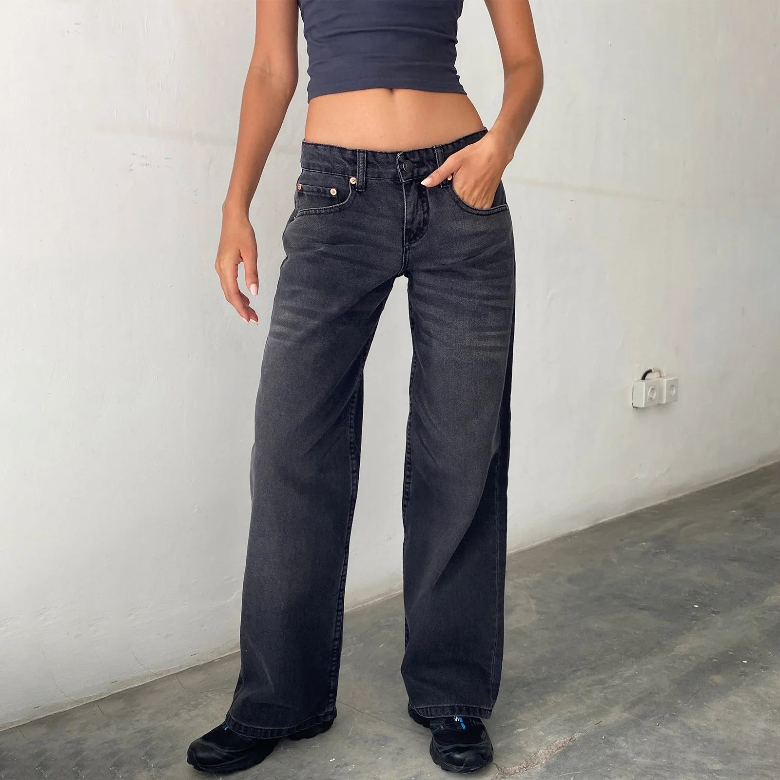 Classic High Waist Wide Leg Jeans – Timeless Relaxed Denim