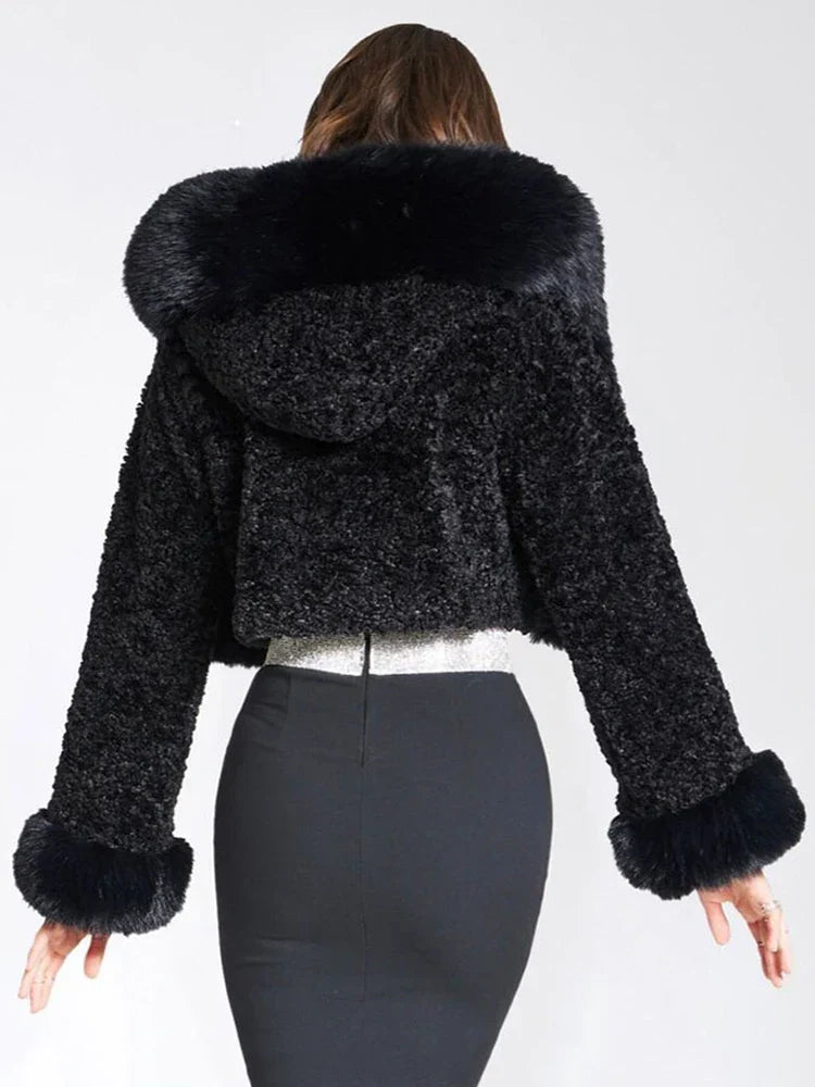 Women's Elegant Cropped Faux Fur Jacket – Plush Oversized Hood