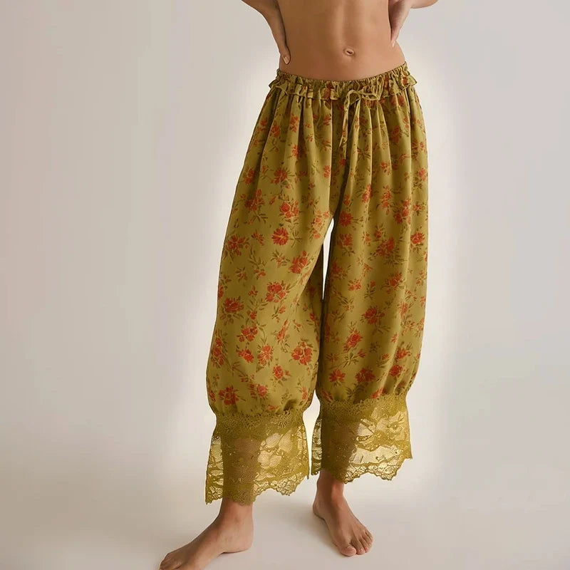 Lace-Patchwork Cropped Bloomers with Drawstring Waist