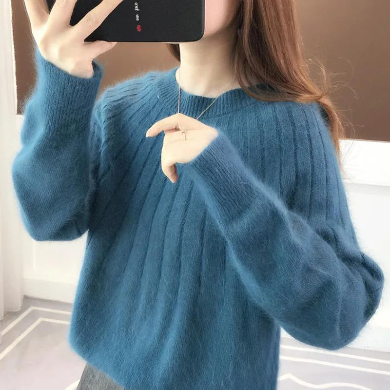 Women's Soft soft-knit Ribbed Knit Sweater with Classic Crew Neck