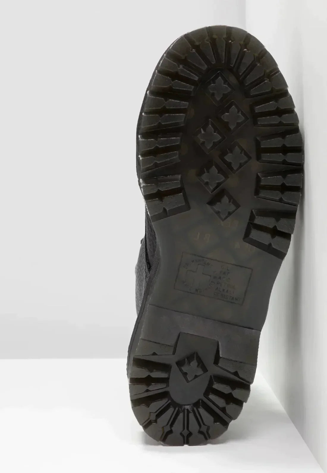 Chunky Zip-Up Boots – Edgy Platform Boots