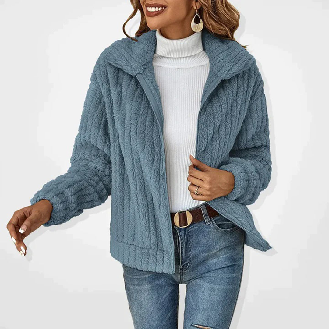 Women's Plush Fleece Zip-Up Jacket with Wide Collar