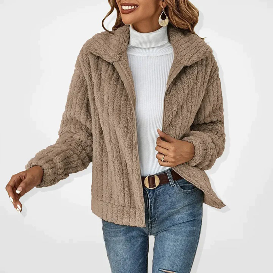 Women's Plush Fleece Zip-Up Jacket with Wide Collar