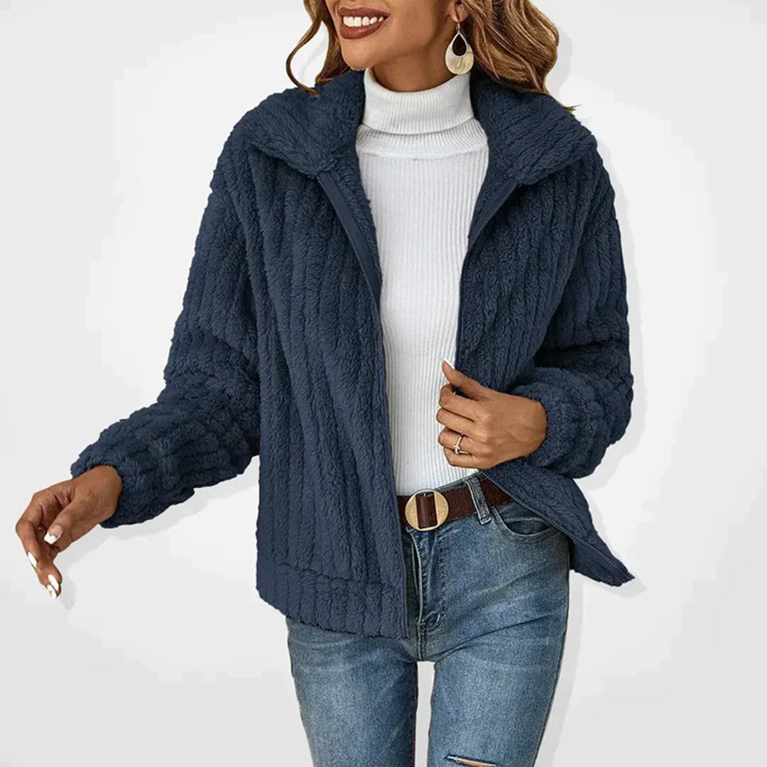 Women's Plush Fleece Zip-Up Jacket with Wide Collar